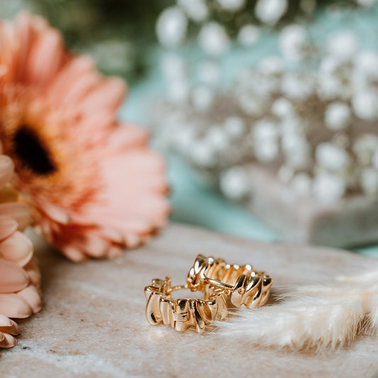 Crinkle gold hoops