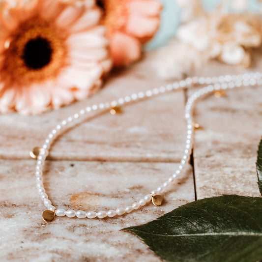Freshwater pearl necklace with coin detail