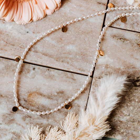 Freshwater pearl necklace with coin detail