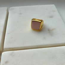 Load image into Gallery viewer, Enamel Signet Ring
