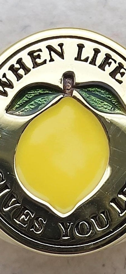 'When Life Gives You Lemons' Signet Ring, signet ring, fine jewellery, vogue, tattler, London fashion week, enamel, sapphire, gold, ring, lemon, gold ring, fruit ring, fruit jewellery, lemon jewellery